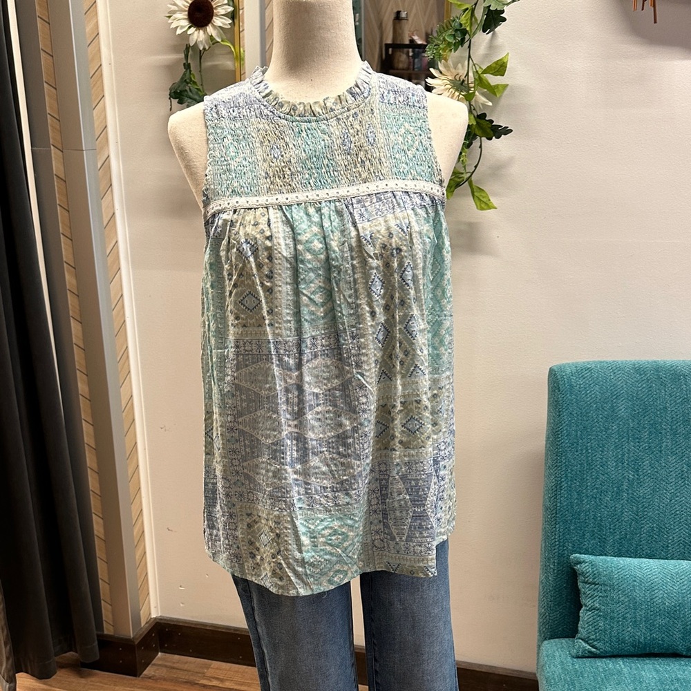 Doe & Rae Sleeveless Geometric Blouse - Blue and Green
